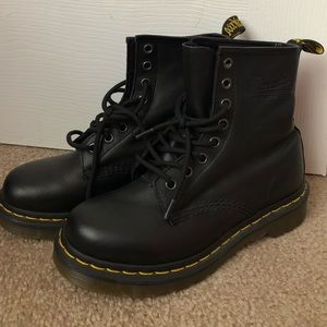 Dr Martens woman 6